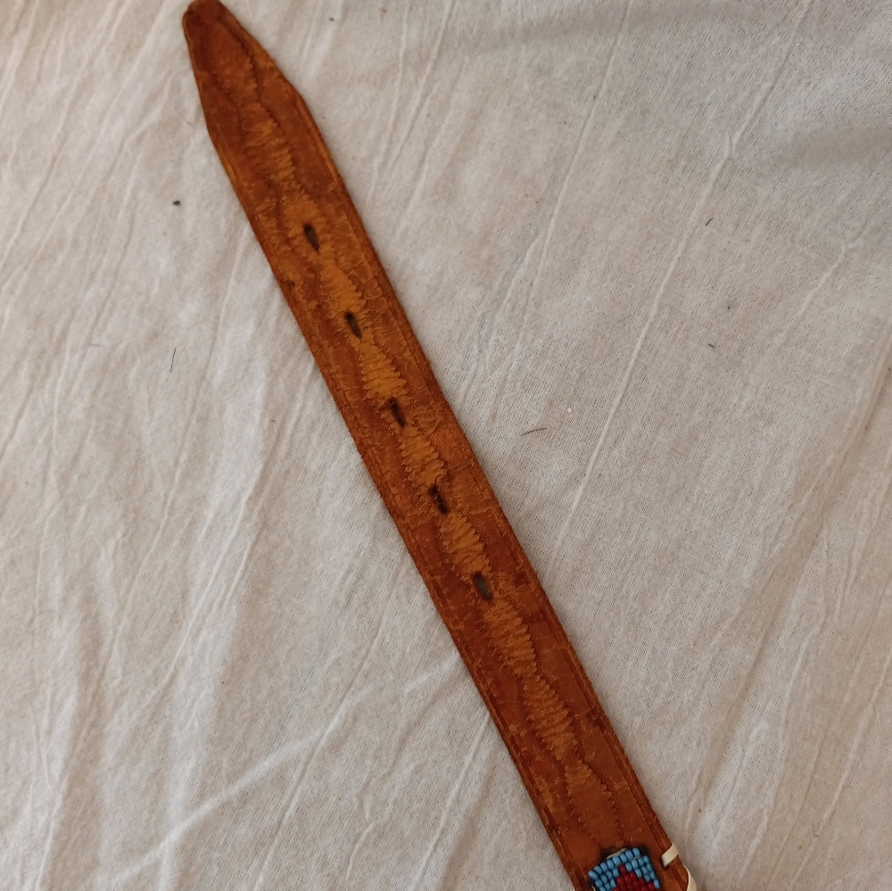 🐾 HOST PICK 🐾 Western style beaded leather belt, size 34 - Picture 8 of 8